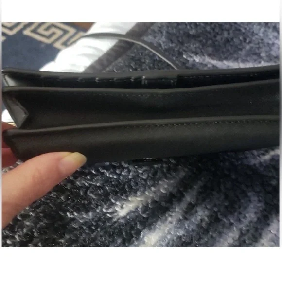 Women's Michael Kors Jet Set Charm Small Top-Handle Phone Black Cross-body Bag